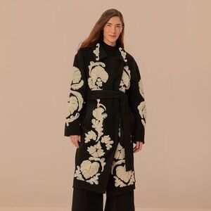 Farm Rio Helen Fleece Coat Wrap Wool Blend Floral Cozy Black & White